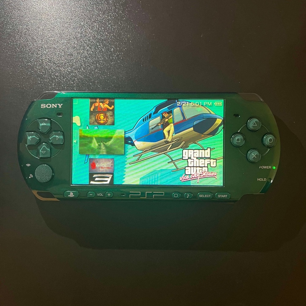 Sony Psp - Picture 2 of 10